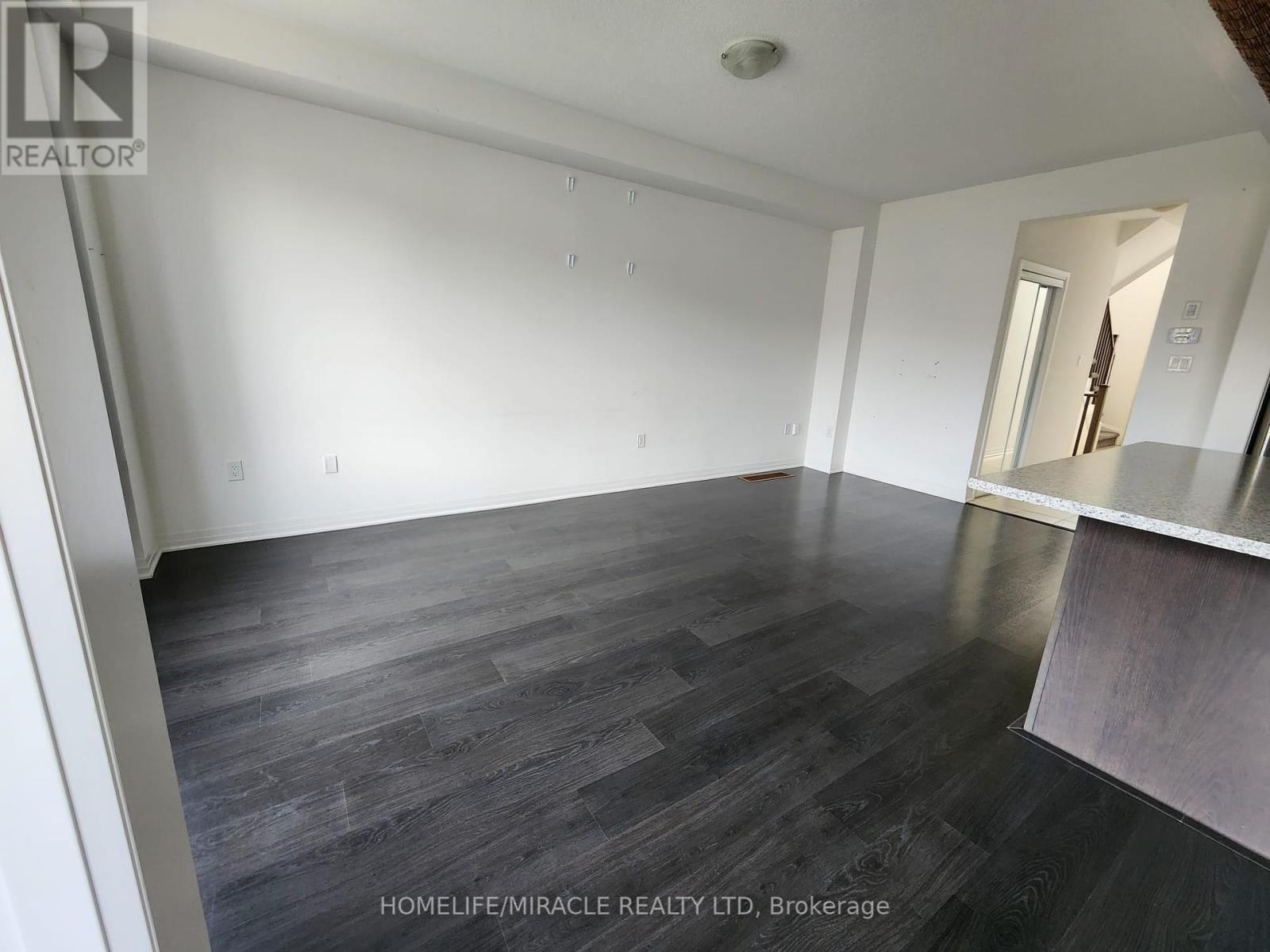 55 Donnan Drive, New Tecumseth, Ontario  L0G 1W0 - Photo 11 - N12387010