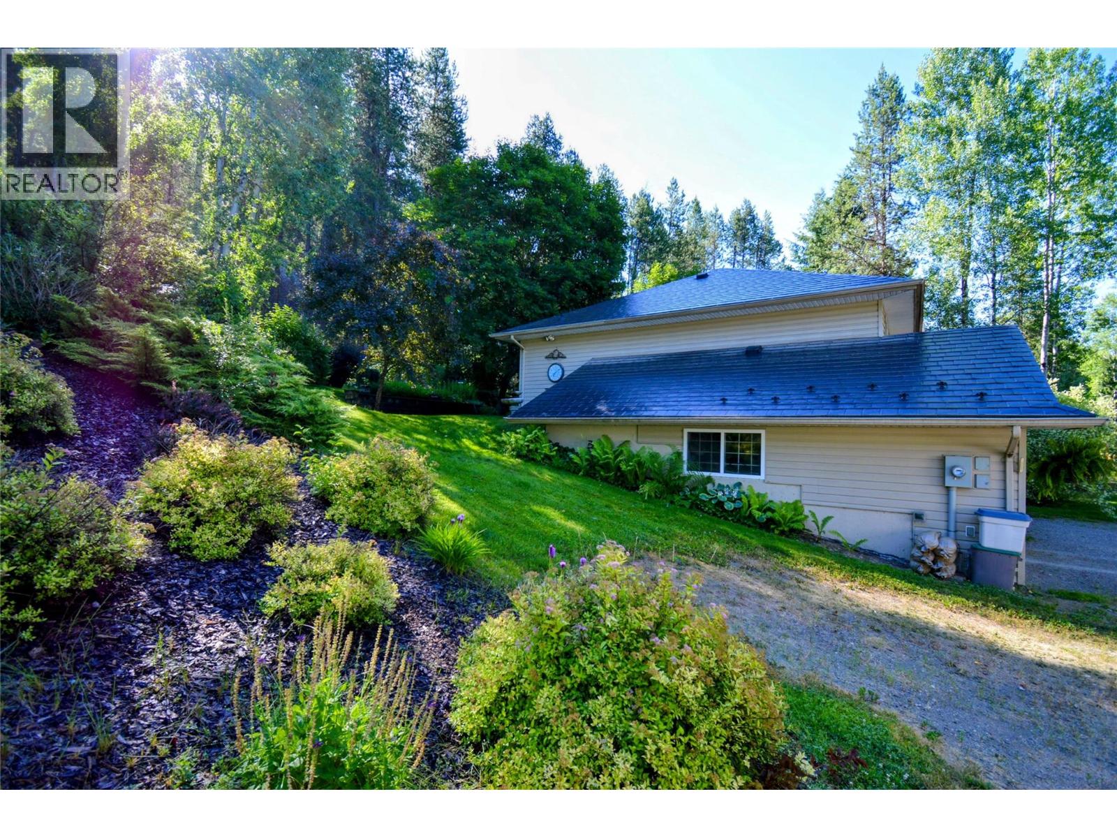 610 Strathmore Avenue, Greenwood, British Columbia  V0H 1J0 - Photo 32 - 10363658