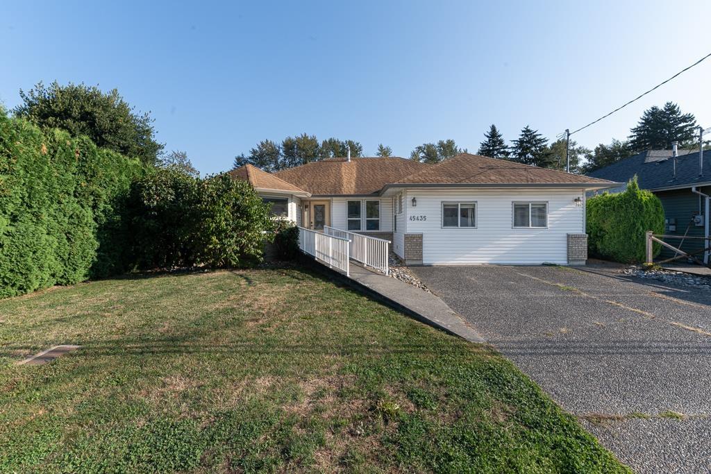 45435 WELLS ROAD, Chilliwack, British Columbia
