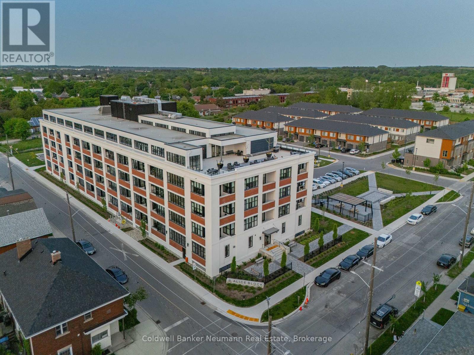 314 - 120 Huron Street, Guelph (St. Patrick's Ward), Ontario  N1E 2Z9 - Photo 3 - X12420193