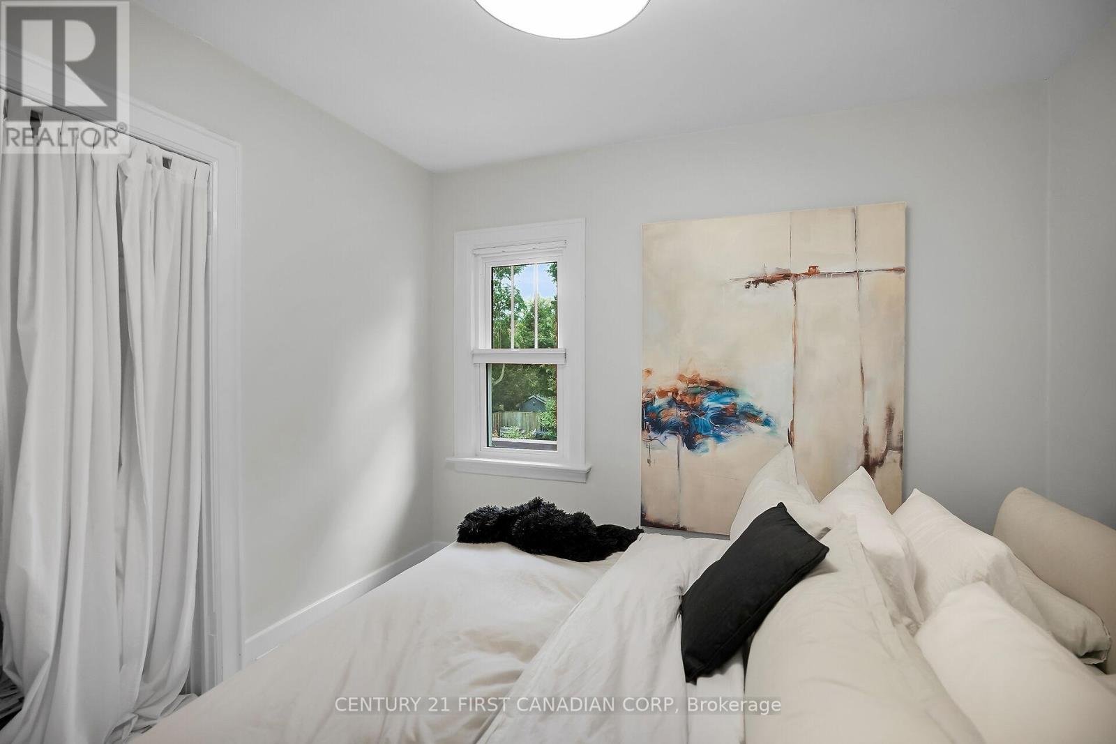 214 Langley Street, London South, Ontario  N6C 4G6 - Photo 23 - X12421990