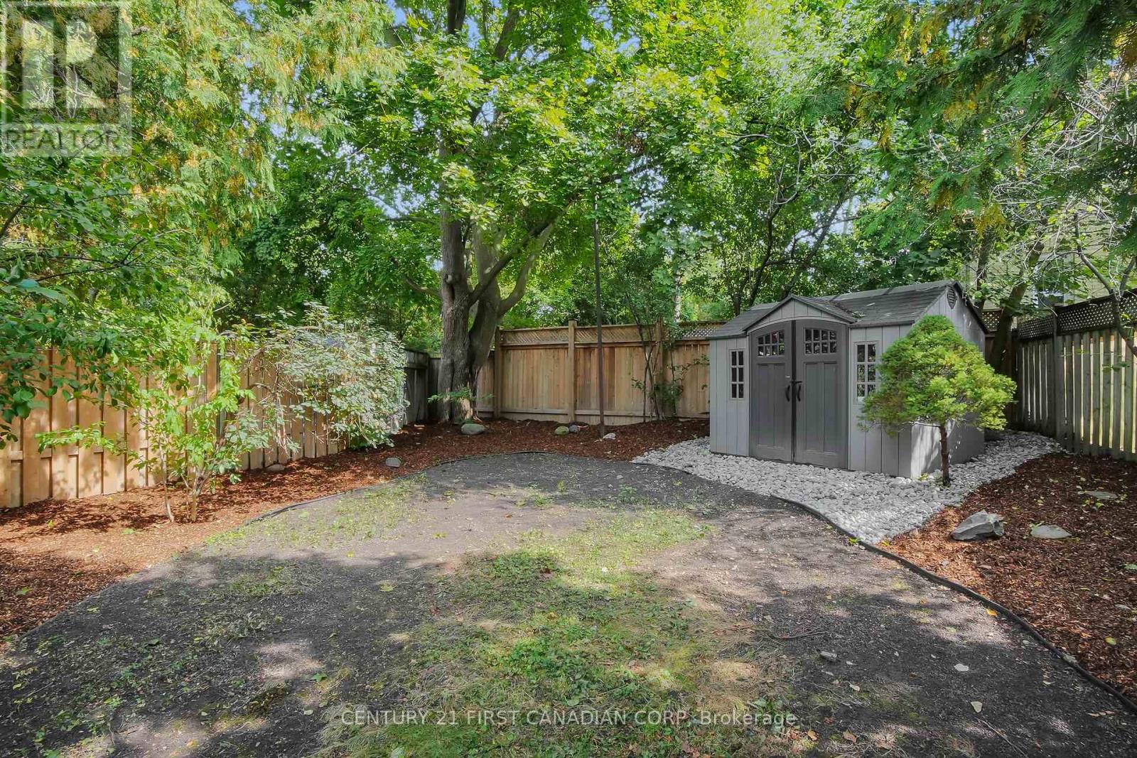 214 Langley Street, London South, Ontario  N6C 4G6 - Photo 41 - X12421990