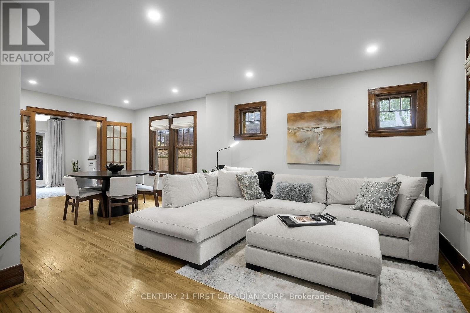 214 Langley Street, London South, Ontario  N6C 4G6 - Photo 8 - X12421990