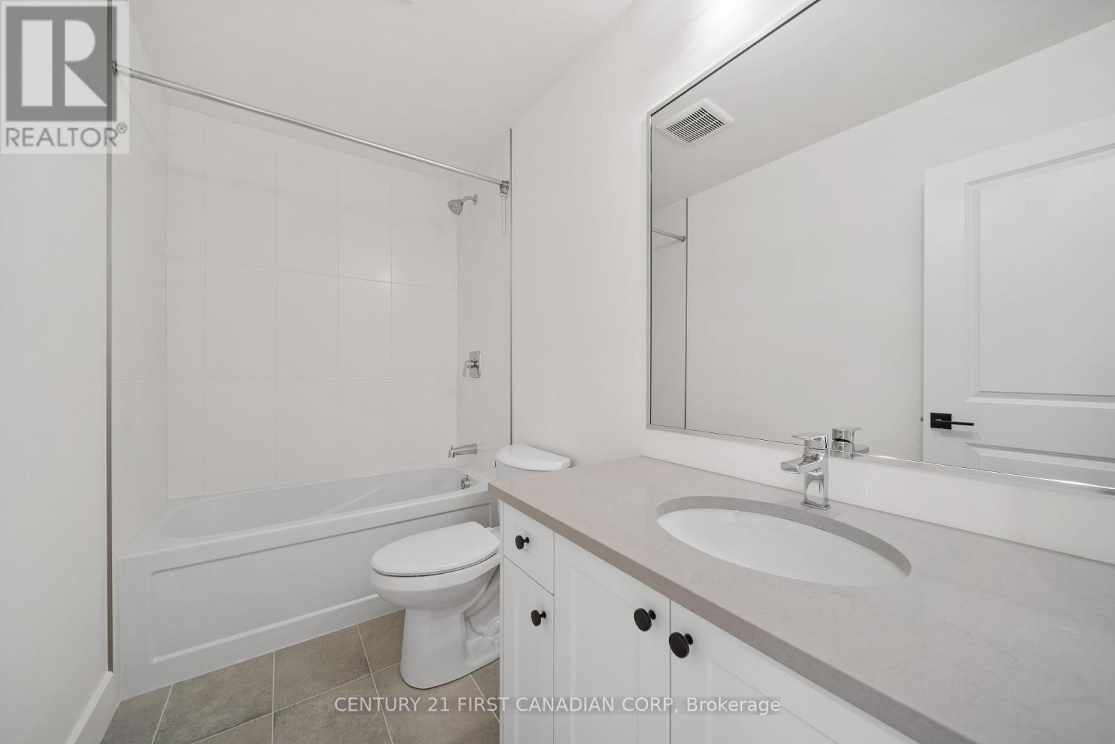 147-45 Scotts Drive, Lucan Biddulph, Ontario  N0M 2J0 - Photo 28 - X12421994