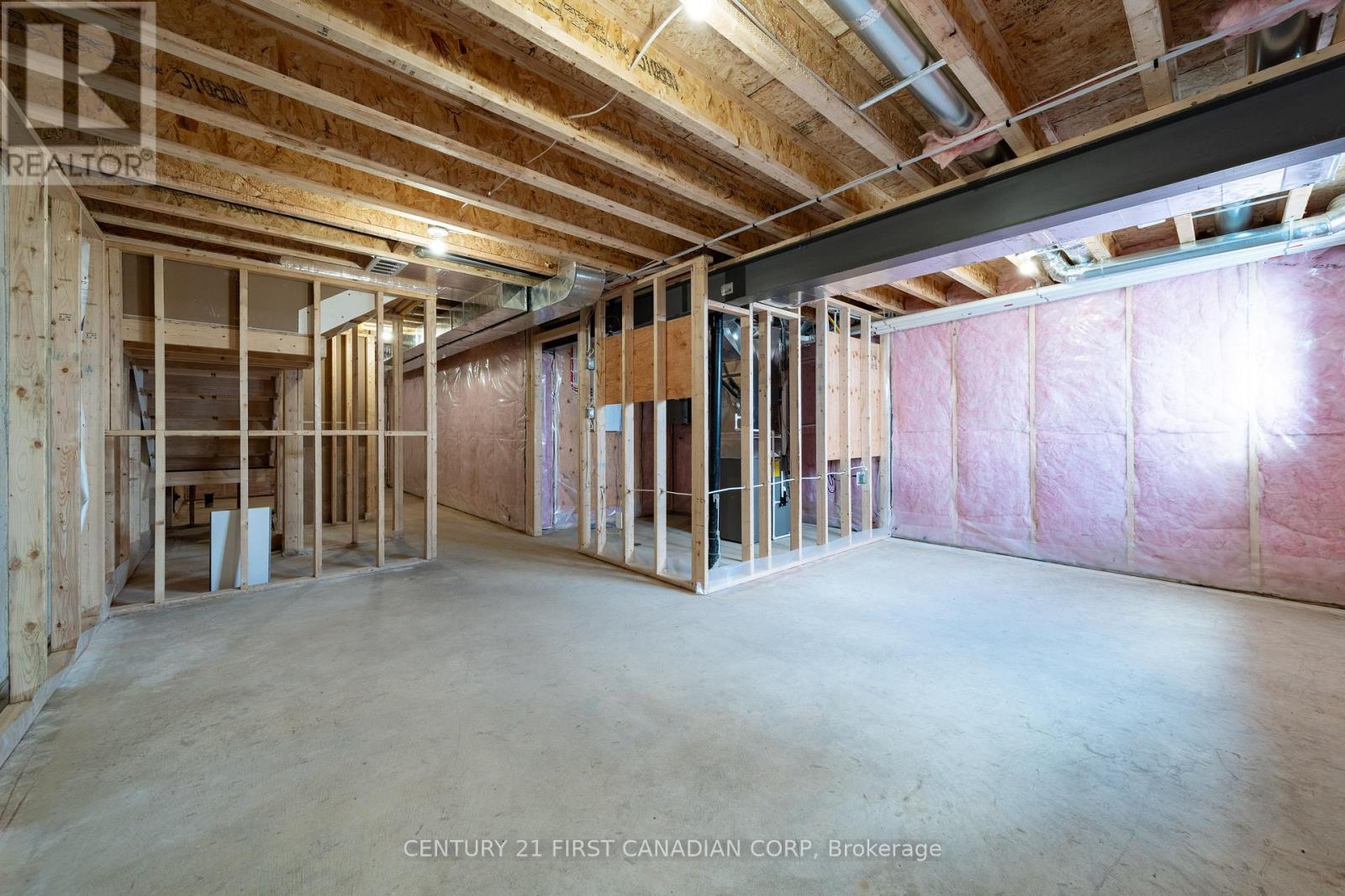 147-45 Scotts Drive, Lucan Biddulph, Ontario  N0M 2J0 - Photo 33 - X12421994