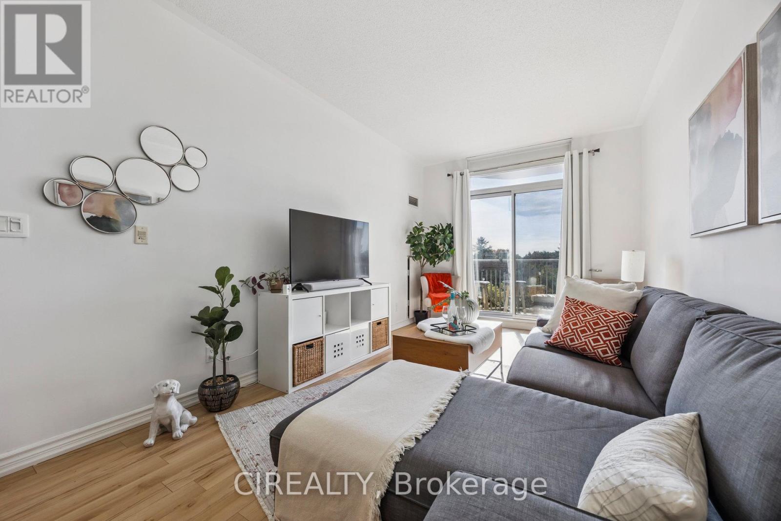 413 - 4200 Bathurst Street, Toronto, Ontario  M3H 6C7 - Photo 5 - C12421881