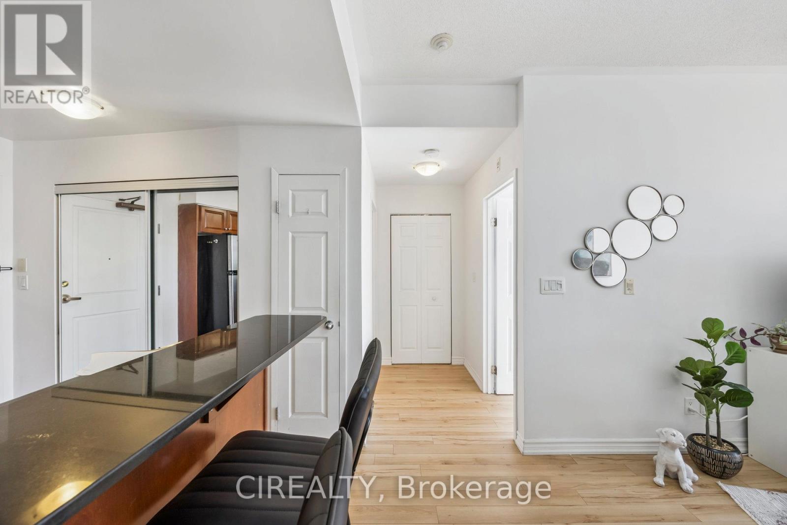 413 - 4200 Bathurst Street, Toronto, Ontario  M3H 6C7 - Photo 6 - C12421881
