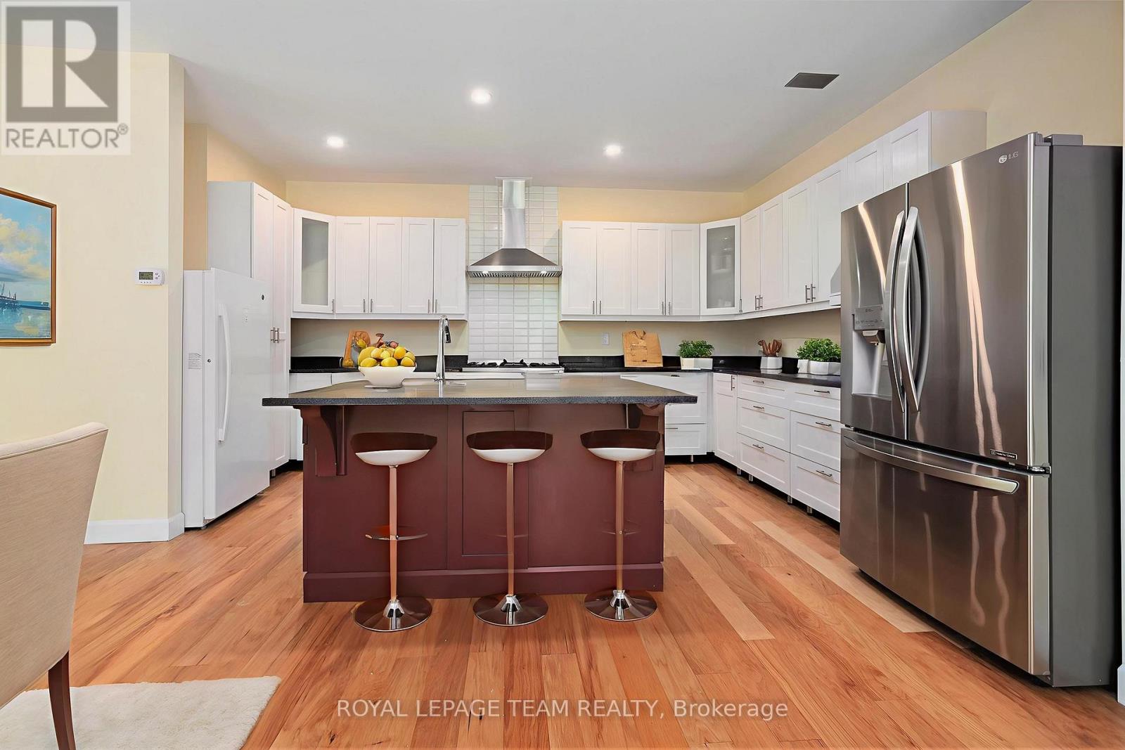 4517 Roger Stevens Drive, Ottawa, Ontario  K7A 4S6 - Photo 12 - X12422024
