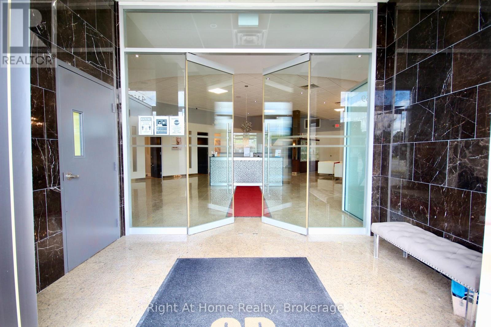 4169 King Street E, Kitchener, Ontario  N2P 2E8 - Photo 10 - X12422036