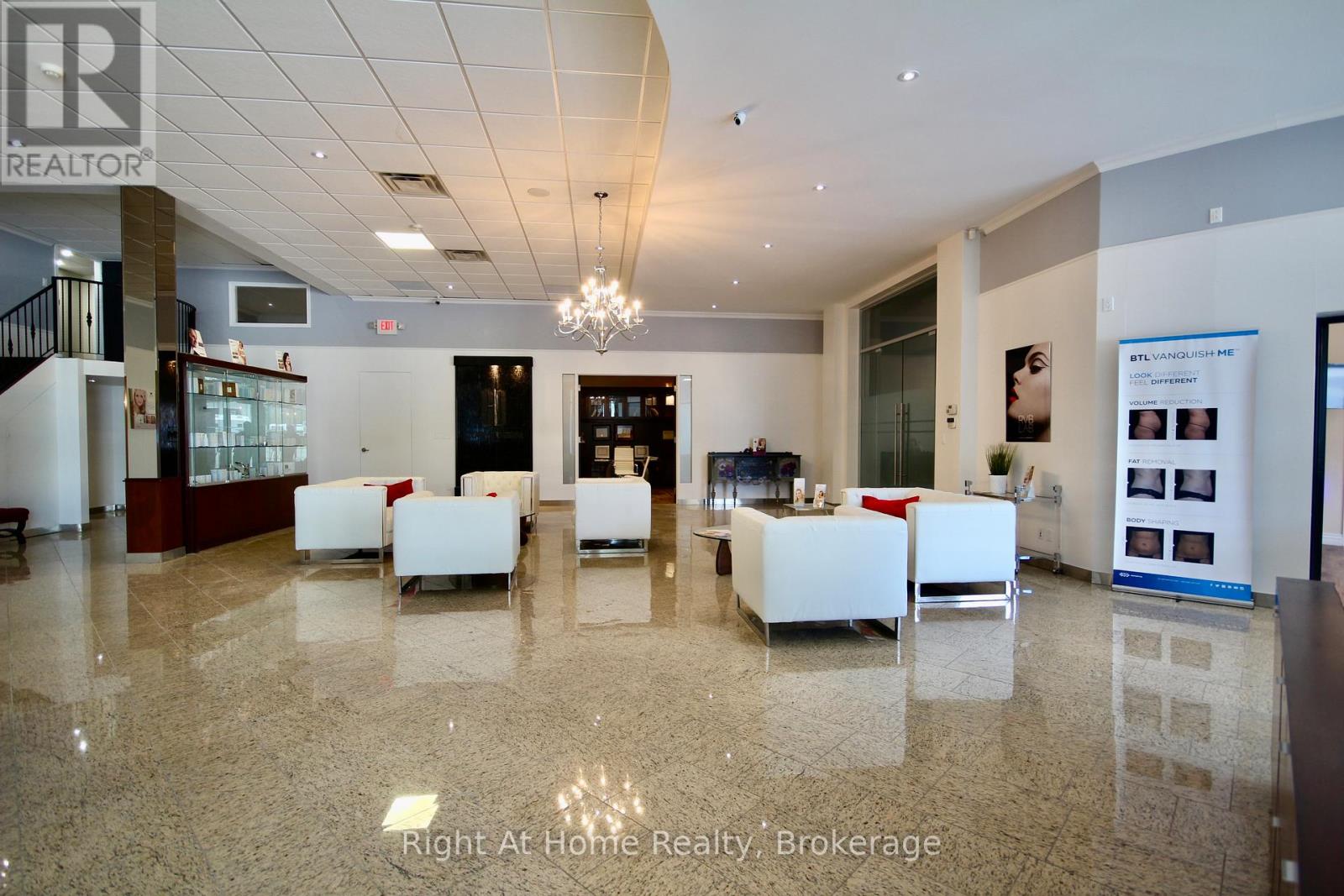 4169 King Street E, Kitchener, Ontario  N2P 2E8 - Photo 11 - X12422036