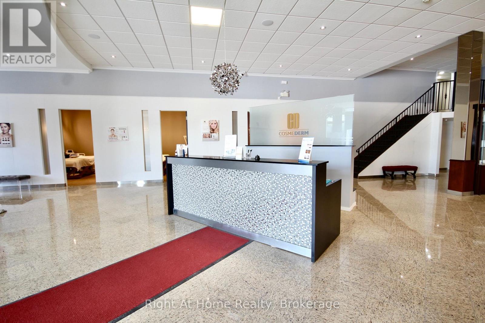 4169 King Street E, Kitchener, Ontario  N2P 2E8 - Photo 12 - X12422036