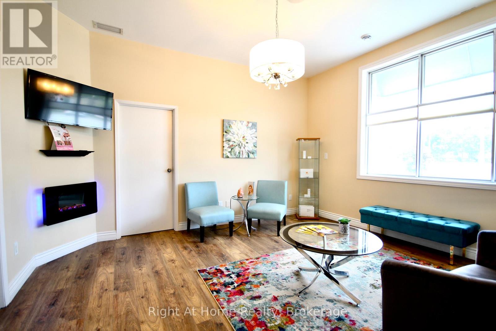 4169 King Street E, Kitchener, Ontario  N2P 2E8 - Photo 24 - X12422036