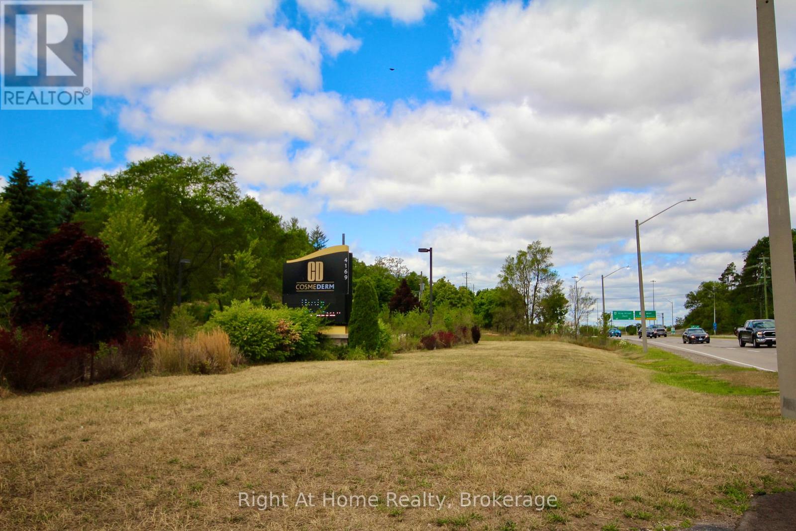 4169 King Street E, Kitchener, Ontario  N2P 2E8 - Photo 9 - X12422036