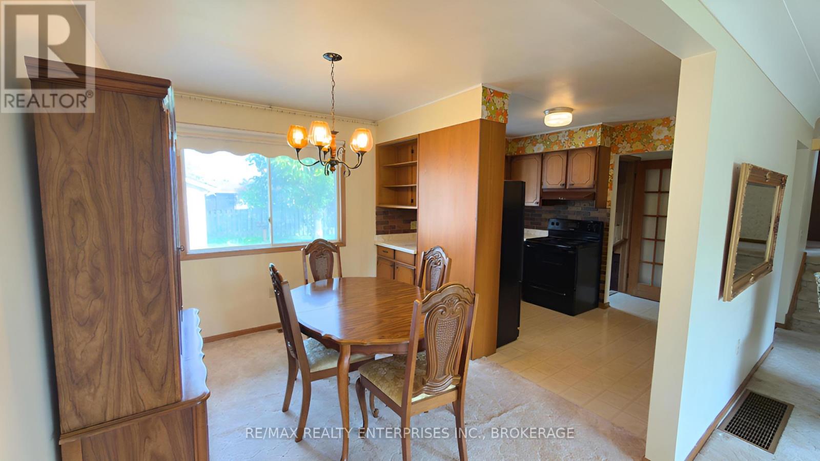 987 Steele Street, Port Colborne (Main Street), Ontario  L3K 5A1 - Photo 11 - X12422043