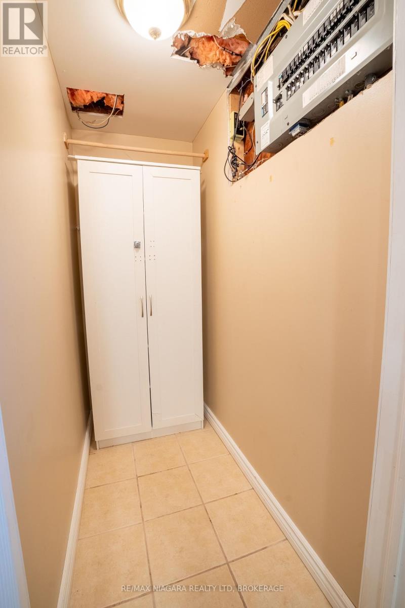 5 St Peter Street, St. Catharines, Ontario  L2T 1N7 - Photo 12 - X12422049