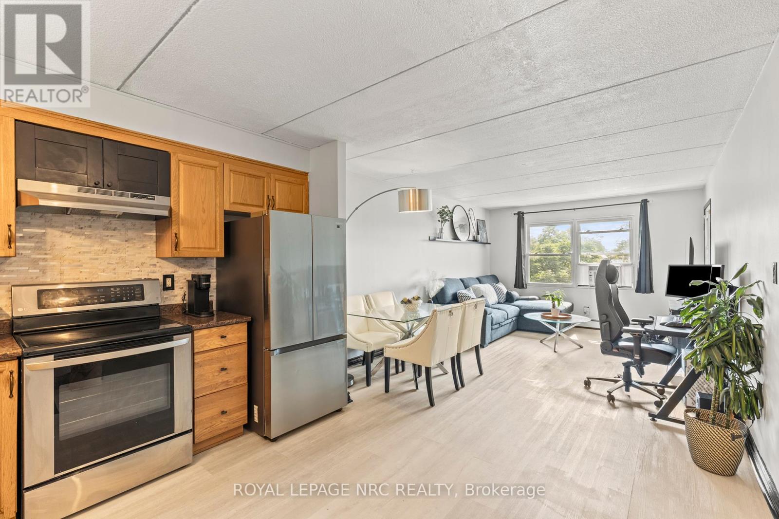 215 - 41 Rykert Street, St. Catharines, Ontario  L2S 3A4 - Photo 11 - X12422066