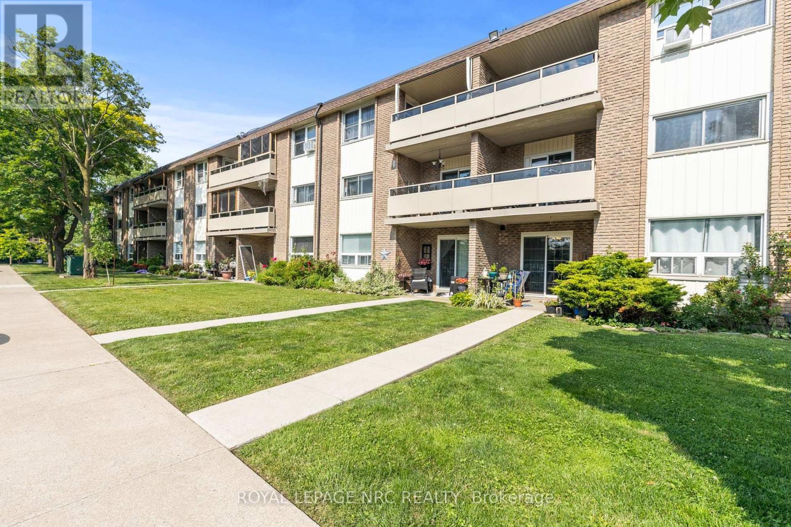 215 - 41 Rykert Street, St. Catharines, Ontario  L2S 3A4 - Photo 2 - X12422066