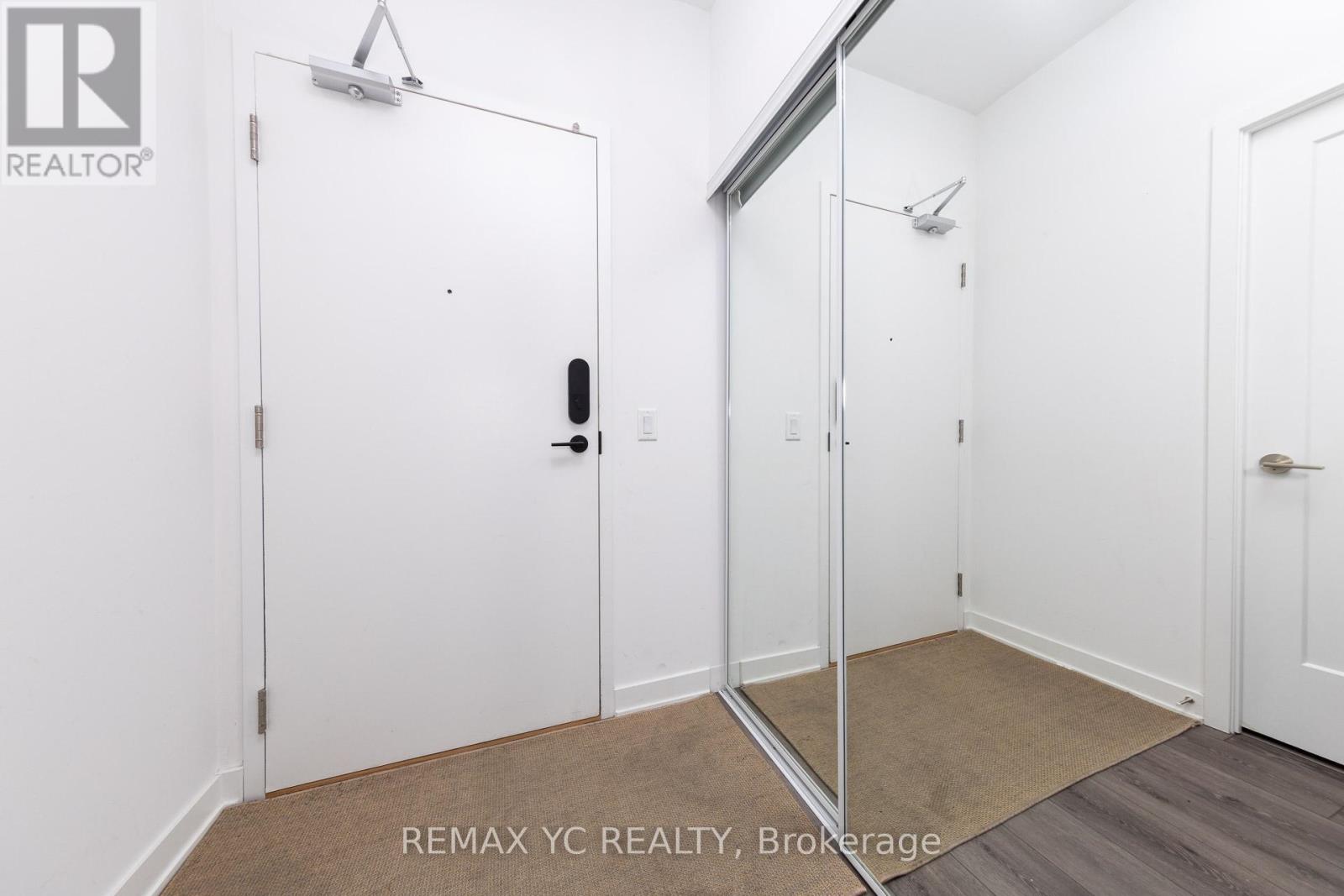 305 - 95 Oneida Crescent, Richmond Hill, Ontario  L4B 0H5 - Photo 14 - N12421871