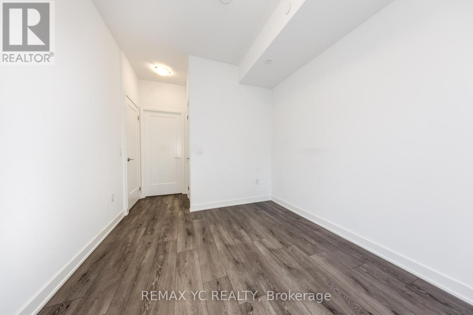 305 - 95 Oneida Crescent, Richmond Hill, Ontario  L4B 0H5 - Photo 16 - N12421871