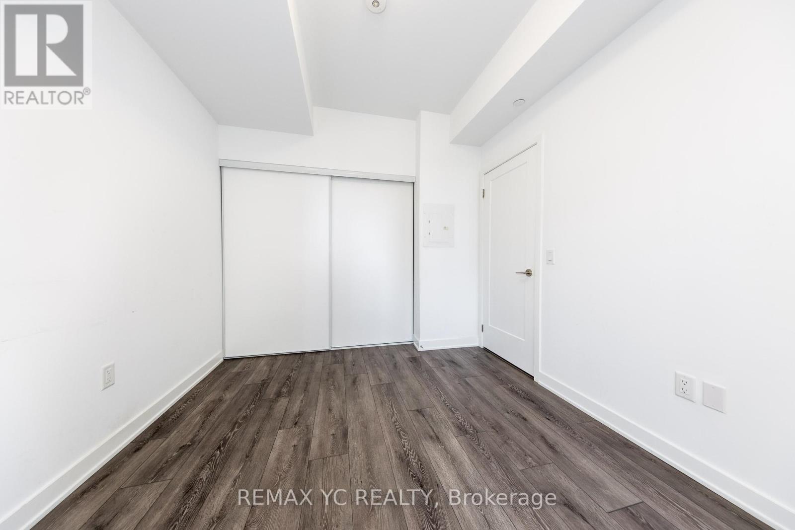 305 - 95 Oneida Crescent, Richmond Hill, Ontario  L4B 0H5 - Photo 20 - N12421871