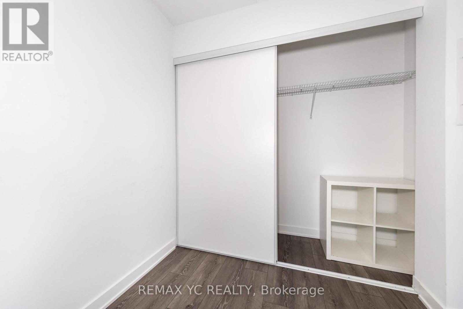 305 - 95 Oneida Crescent, Richmond Hill, Ontario  L4B 0H5 - Photo 21 - N12421871
