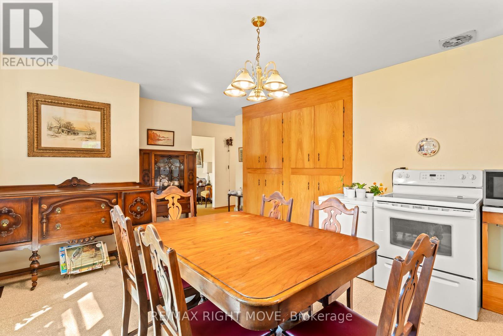 504 Simcoe Street, Brock, Ontario  L0K 1A0 - Photo 11 - N12421882