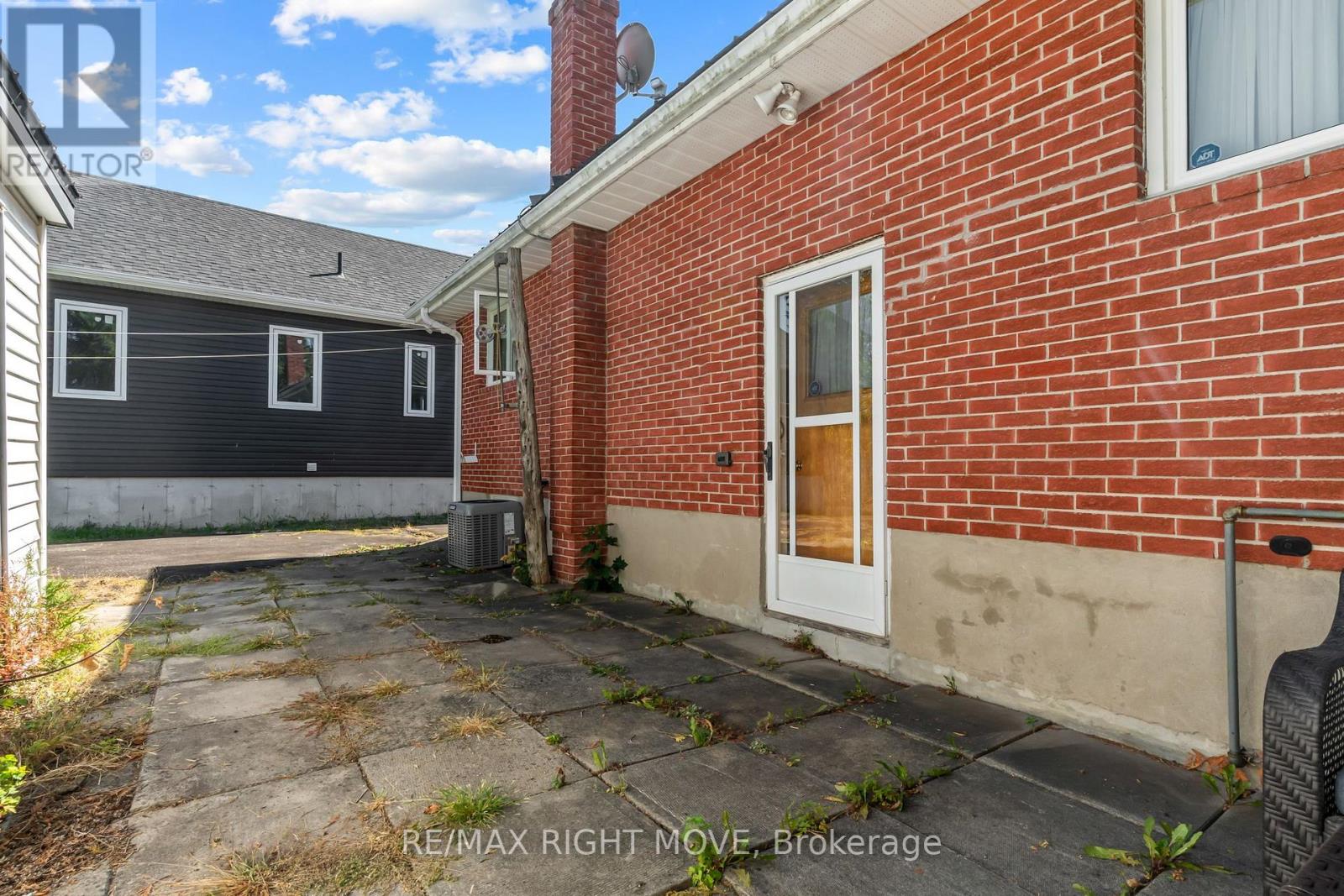 504 Simcoe Street, Brock, Ontario  L0K 1A0 - Photo 27 - N12421882