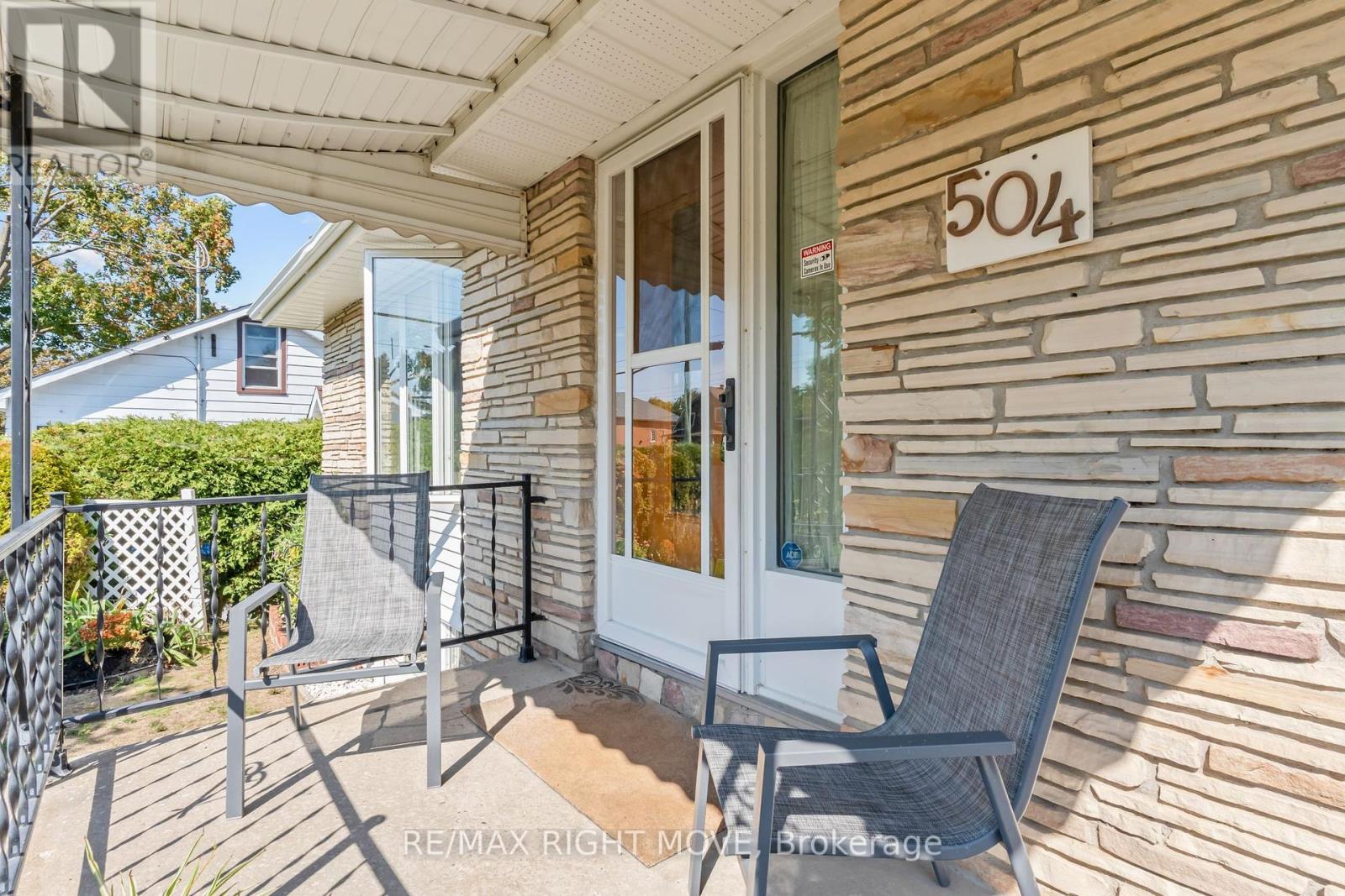 504 Simcoe Street, Brock, Ontario  L0K 1A0 - Photo 7 - N12421882