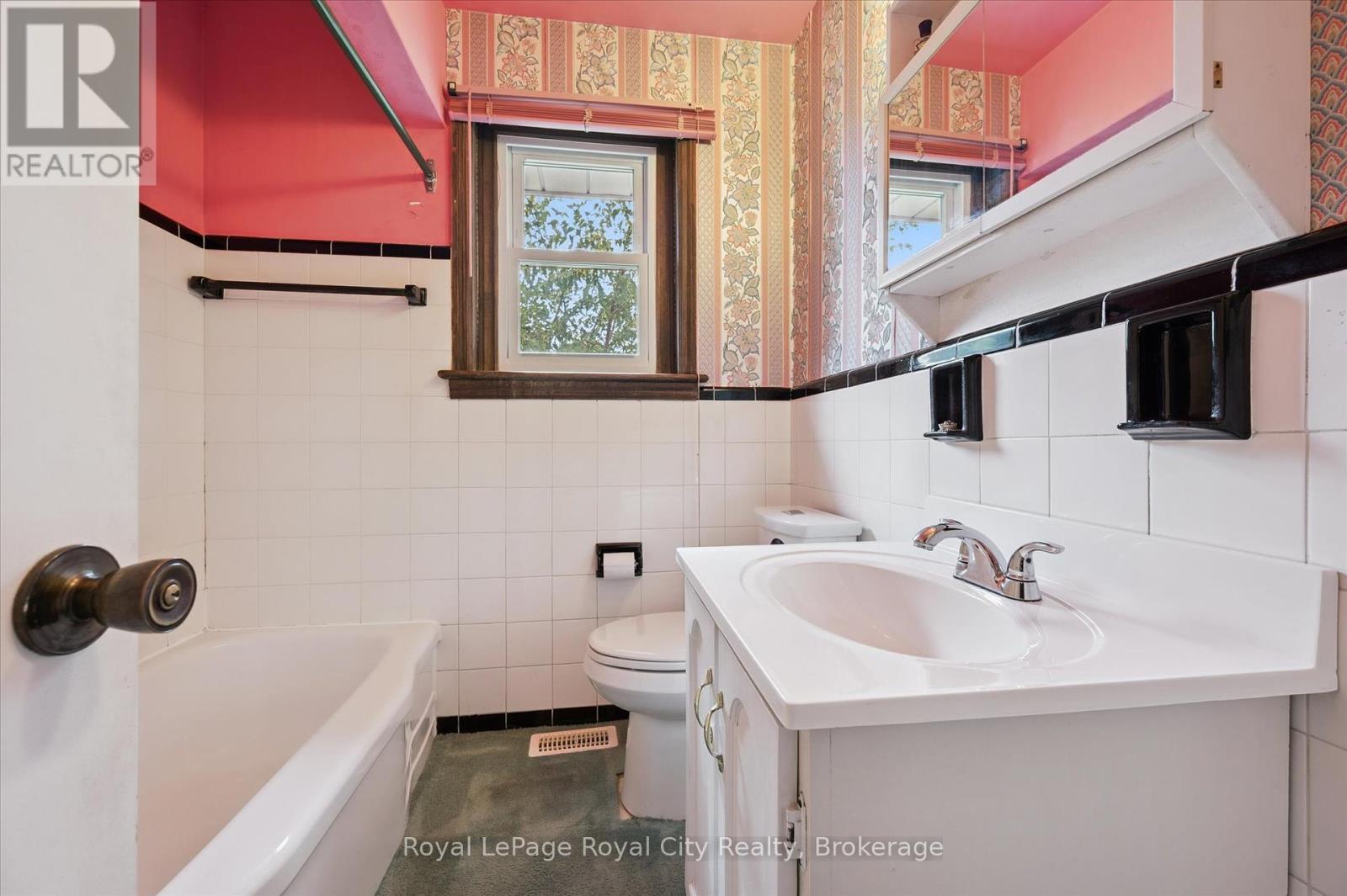 193 Edinburgh Road S, Guelph (Dovercliffe Park/old University), Ontario  N1G 2H8 - Photo 16 - X12421999