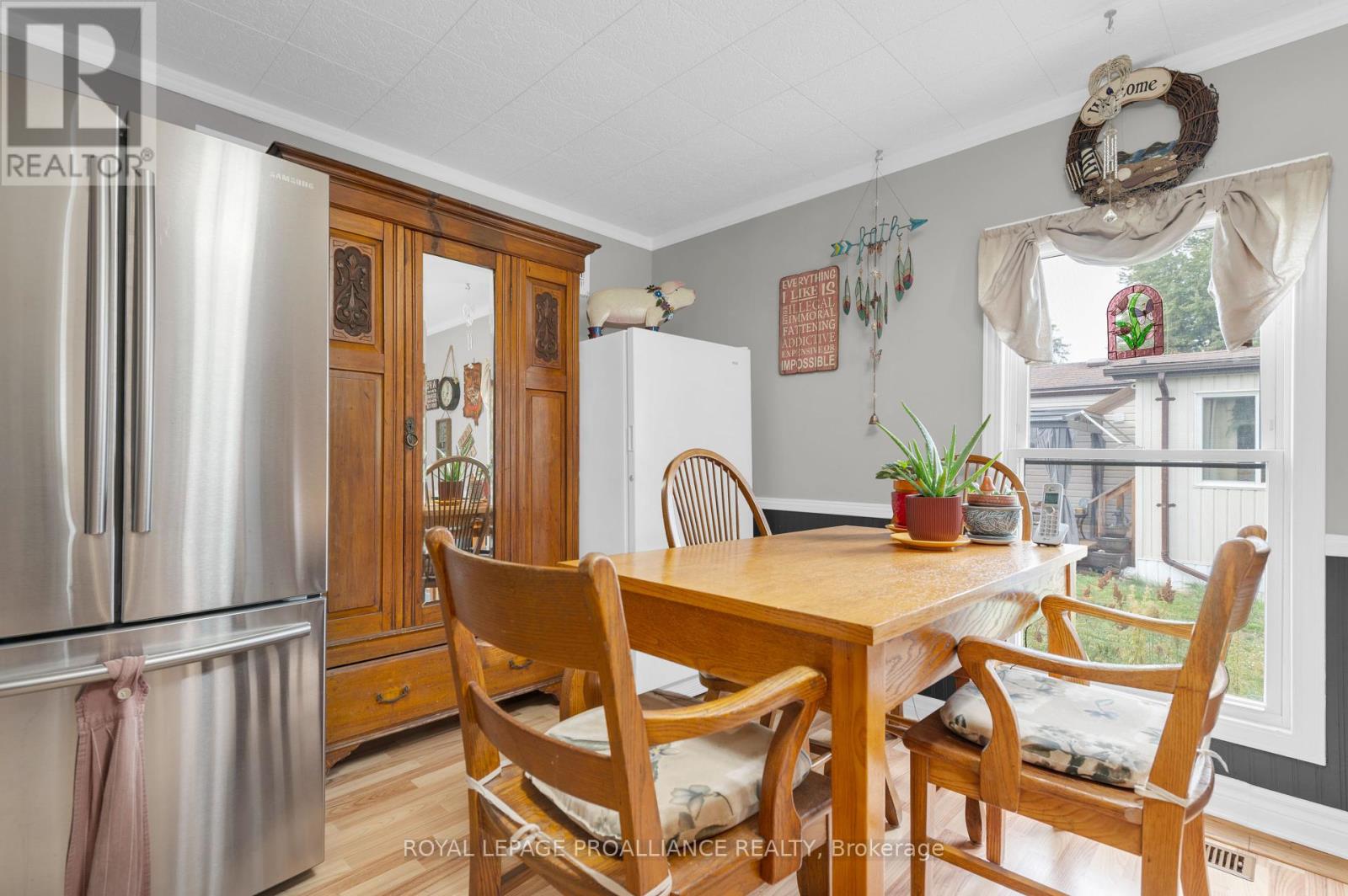15 Finch Lane, Quinte West (Sidney Ward), Ontario  K8N 4Z3 - Photo 8 - X12422007