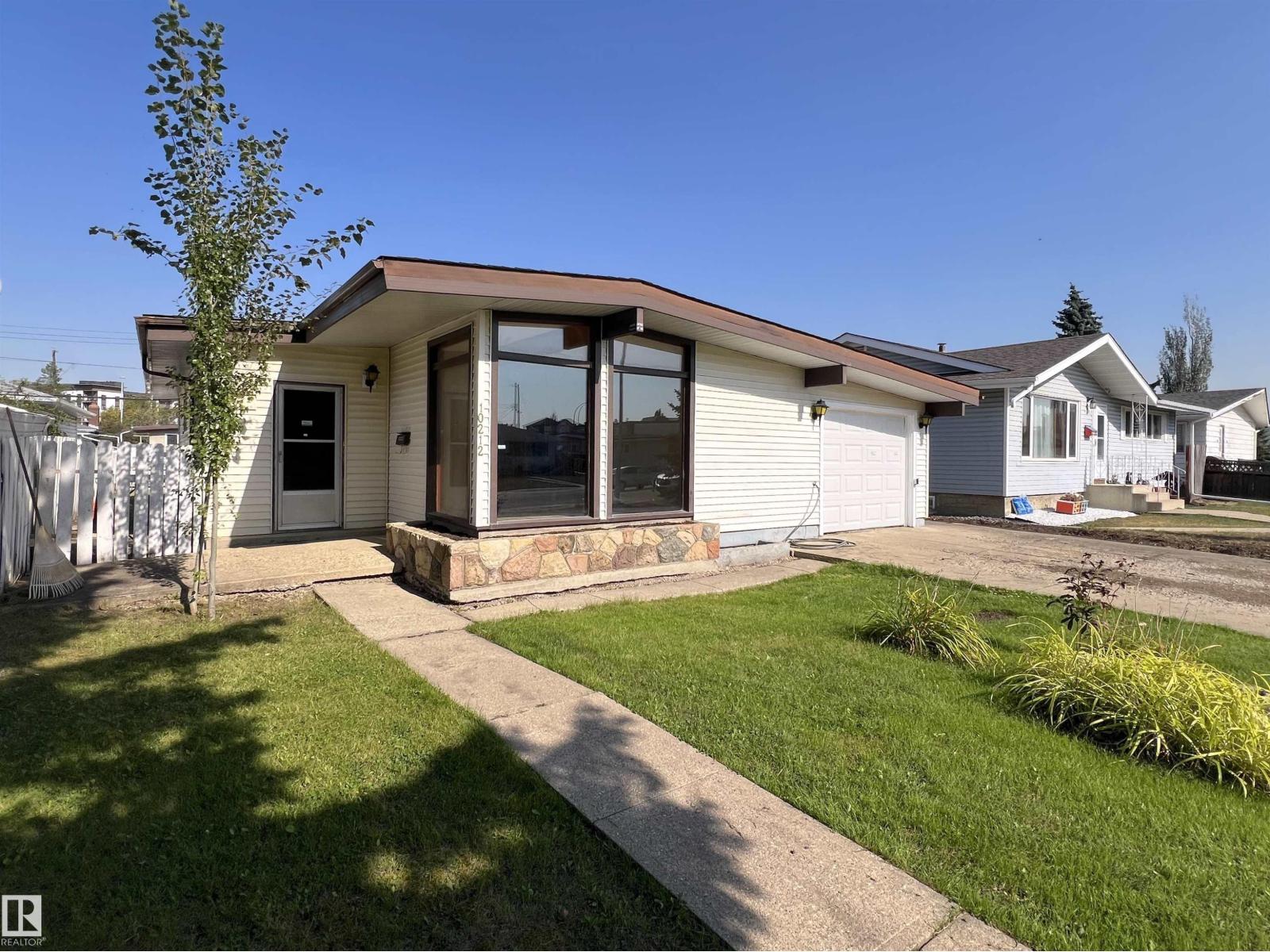 10212 136 AV NW, Edmonton, Alberta