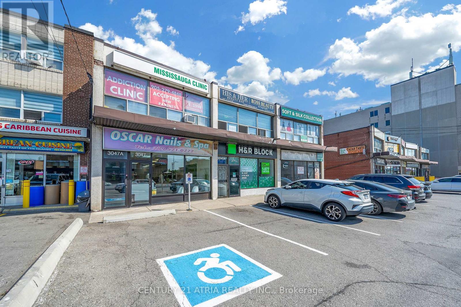 3047 Hurontario Street, Mississauga (Cooksville), Ontario  L5A 2G9 - Photo 3 - W12421946