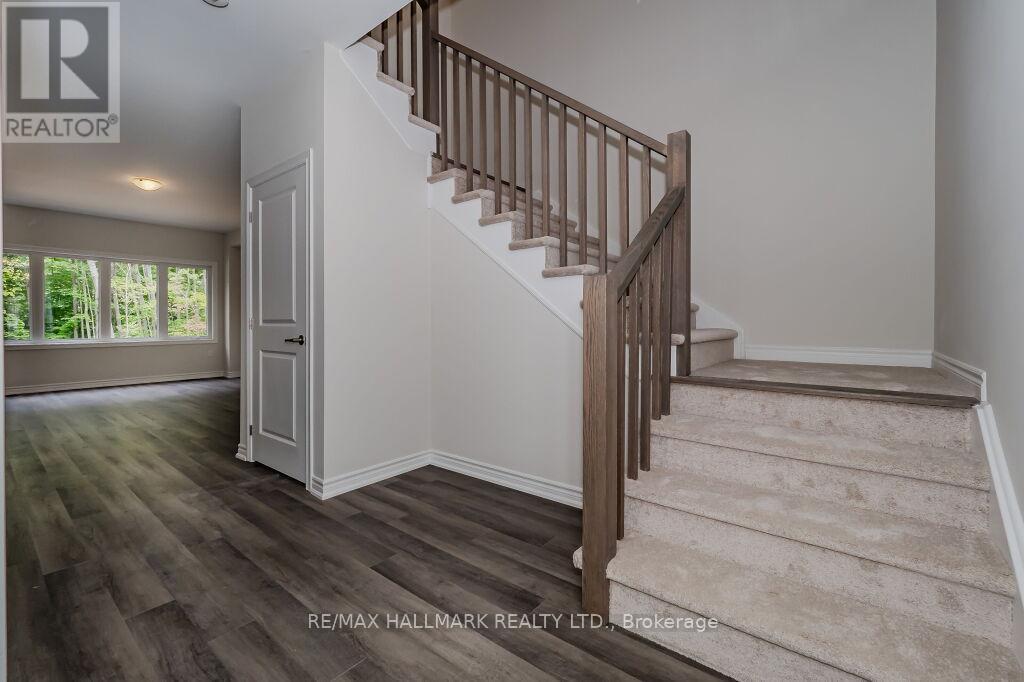 395 Beechwood Forest Lane, Gravenhurst, Ontario  P1P 0H8 - Photo 10 - X12421938