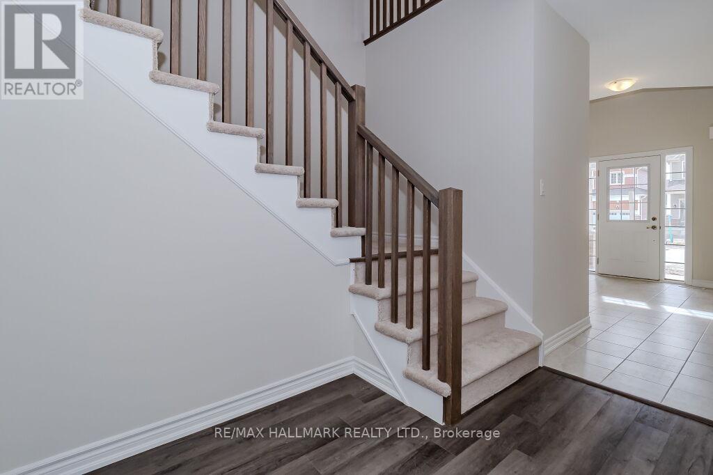 395 Beechwood Forest Lane, Gravenhurst, Ontario  P1P 0H8 - Photo 4 - X12421938