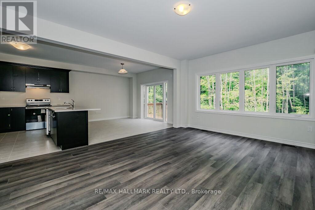 395 Beechwood Forest Lane, Gravenhurst, Ontario  P1P 0H8 - Photo 6 - X12421938