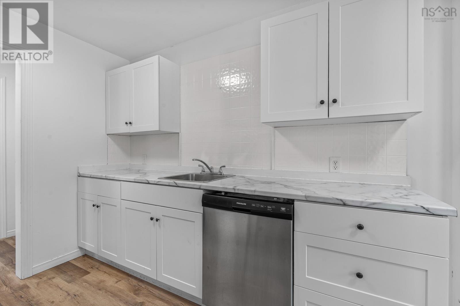 7&9 Herbert Street, Dartmouth, Nova Scotia  B2W 1J1 - Photo 13 - 202522226