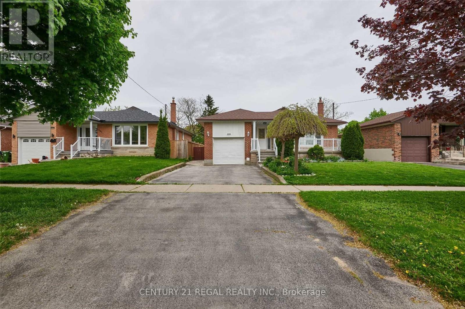 BSMT - 559 MCCOWAN ROAD, Toronto, Ontario