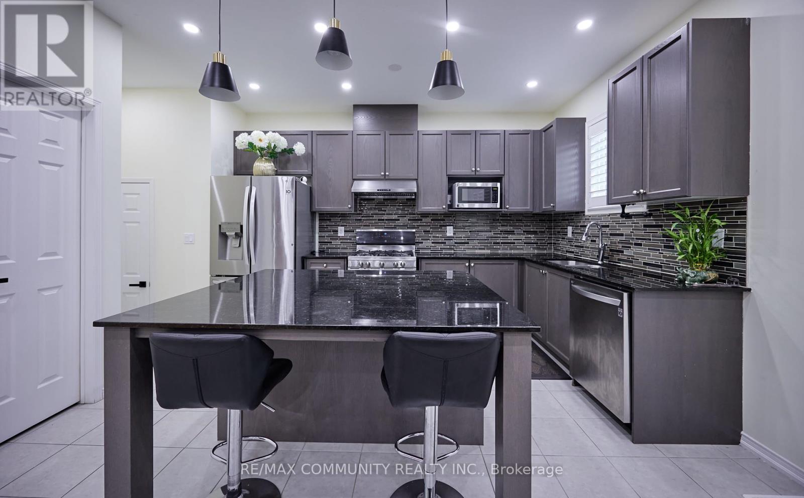 9 Ainley Road, Ajax, Ontario  L1Z 0S4 - Photo 17 - E12421989