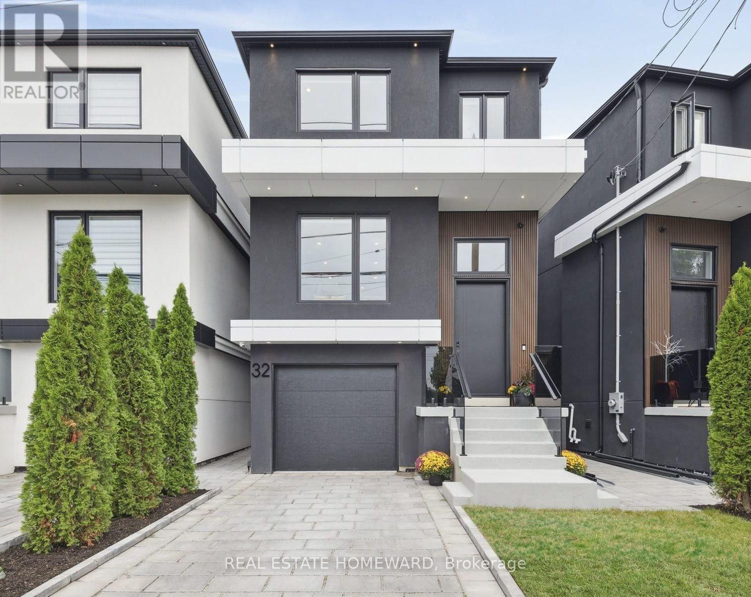 32 Westlake Crescent, Toronto (Woodbine-Lumsden), Ontario  M4C 2X2 - Photo 1 - E12422030