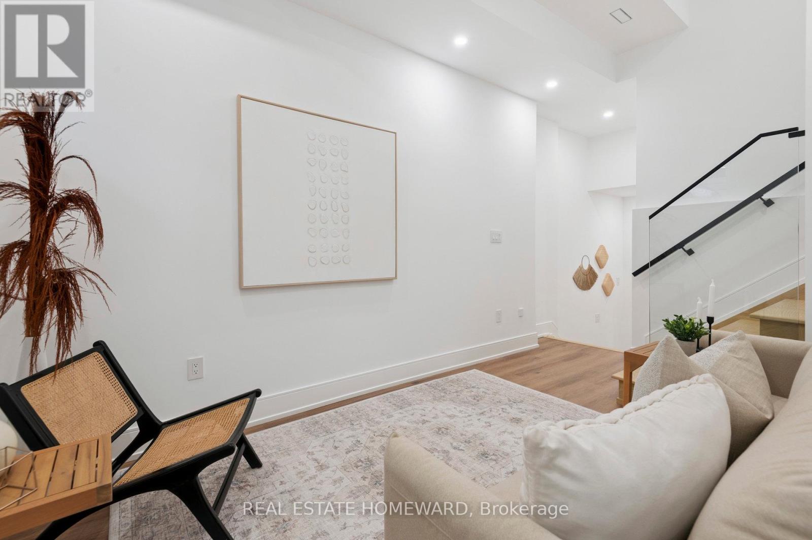 32 Westlake Crescent, Toronto (Woodbine-Lumsden), Ontario  M4C 2X2 - Photo 28 - E12422030