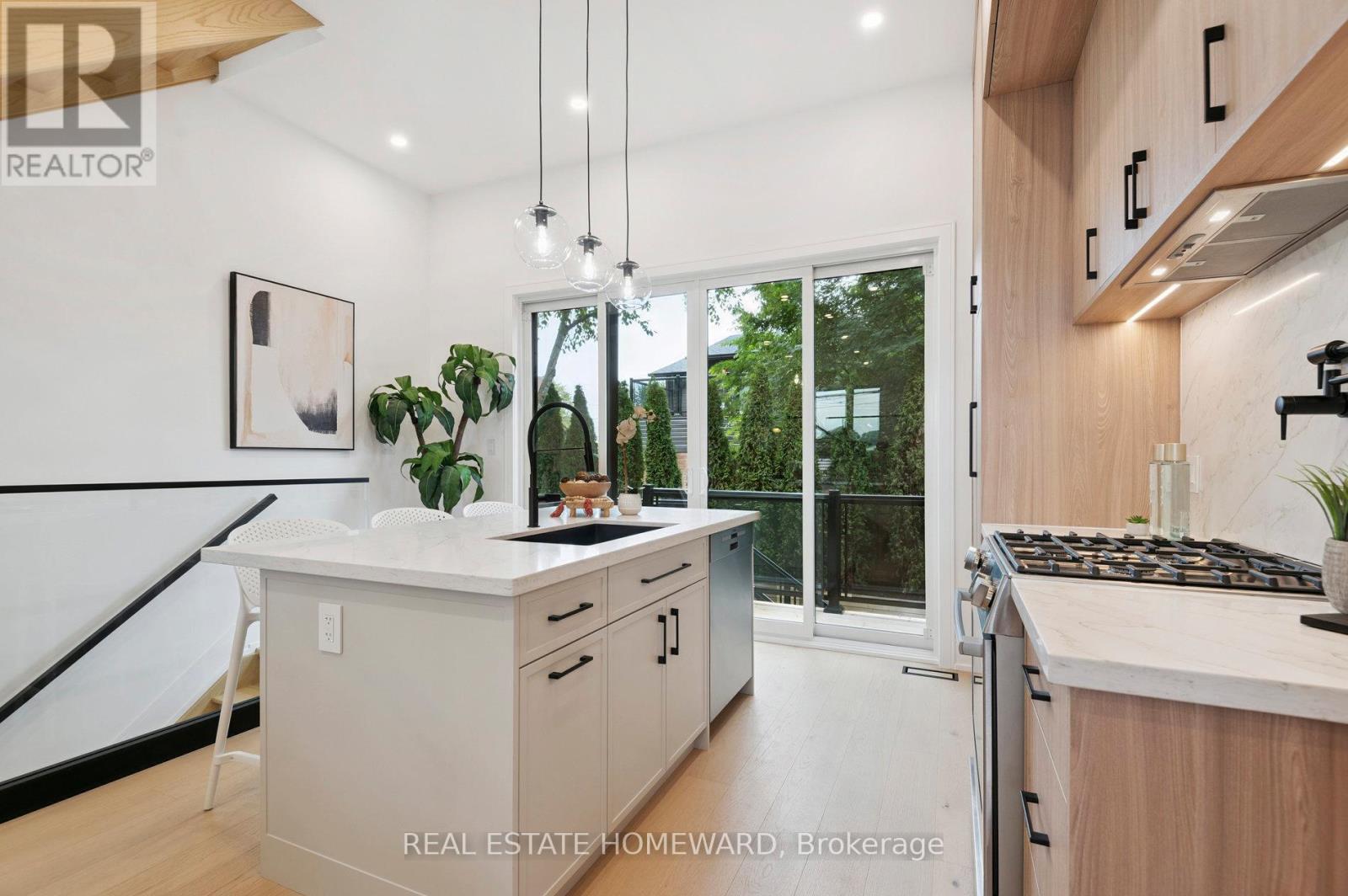 32 Westlake Crescent, Toronto (Woodbine-Lumsden), Ontario  M4C 2X2 - Photo 6 - E12422030