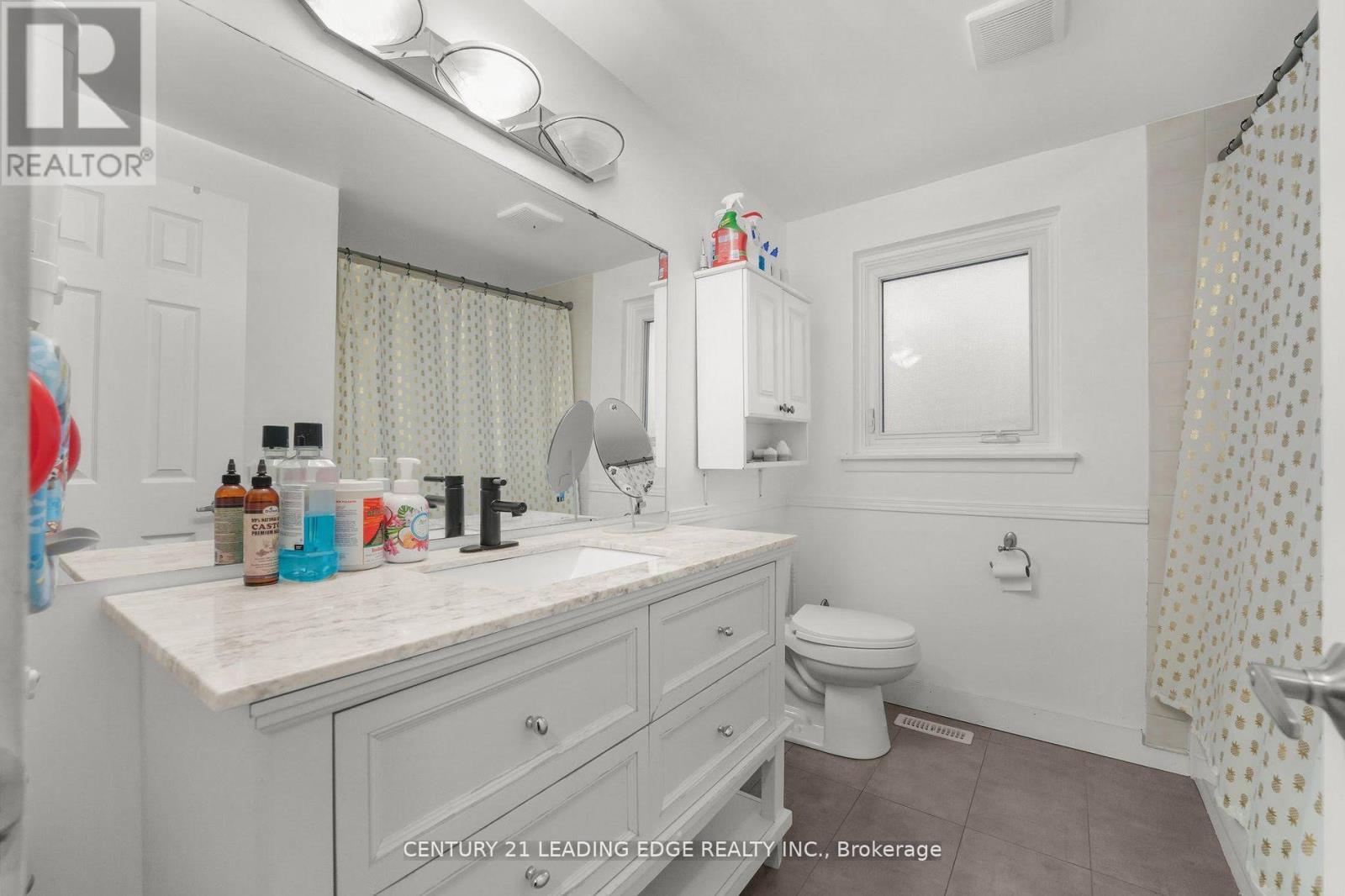 Upper - 171 Phillip Murray Avenue, Oshawa, Ontario  L1J 1G6 - Photo 7 - E12422053