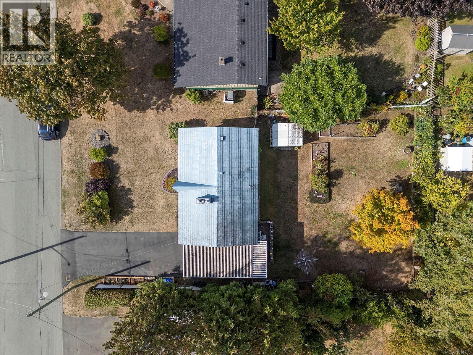 2062 Cooke Ave, Comox, British Columbia  V9M 1Y6 - Photo 25 - 1014799