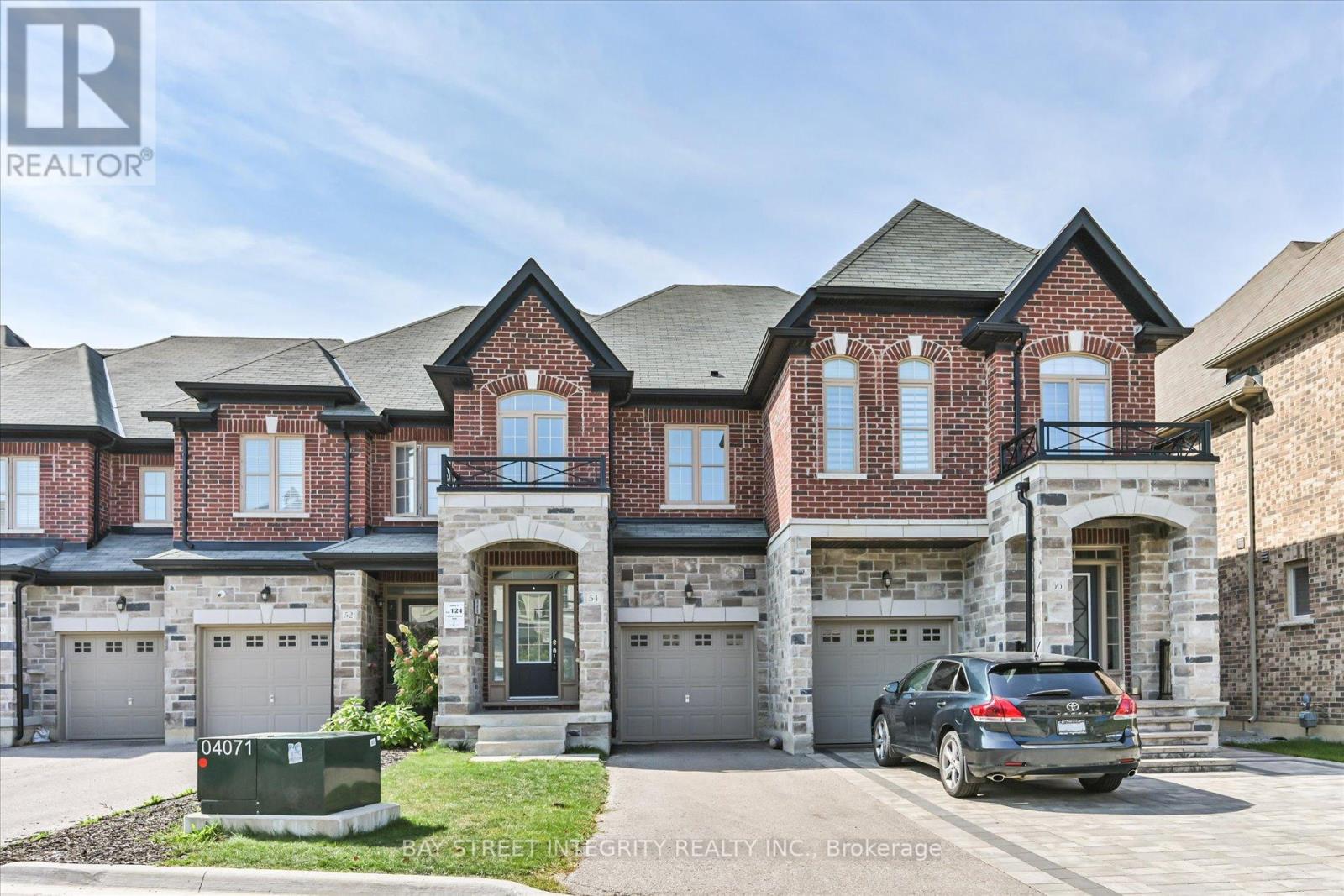 54 WALTER PROCTOR ROAD, East Gwillimbury, Ontario