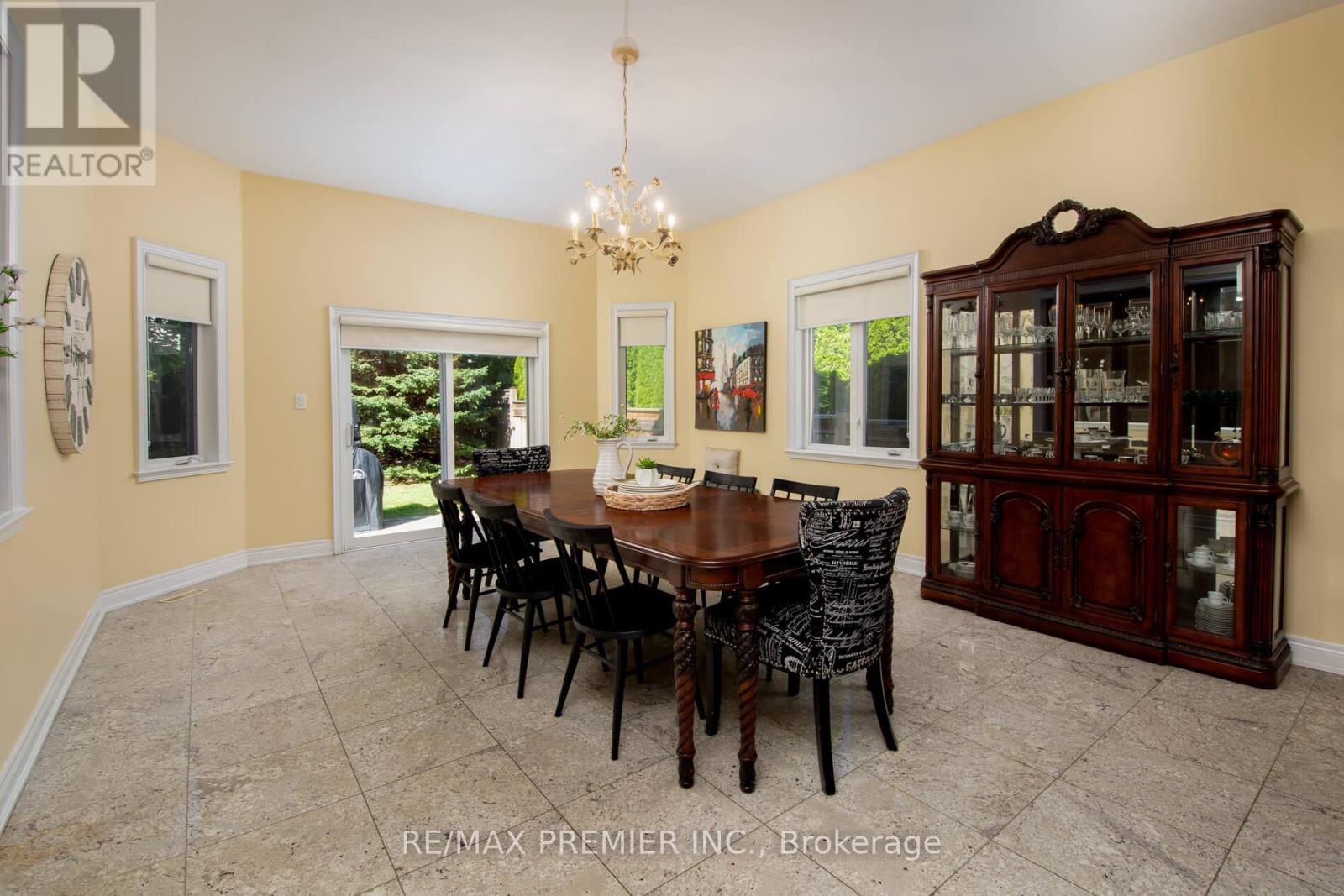 28 Timberwood Drive, Vaughan, Ontario  L0J 1C0 - Photo 17 - N12422051