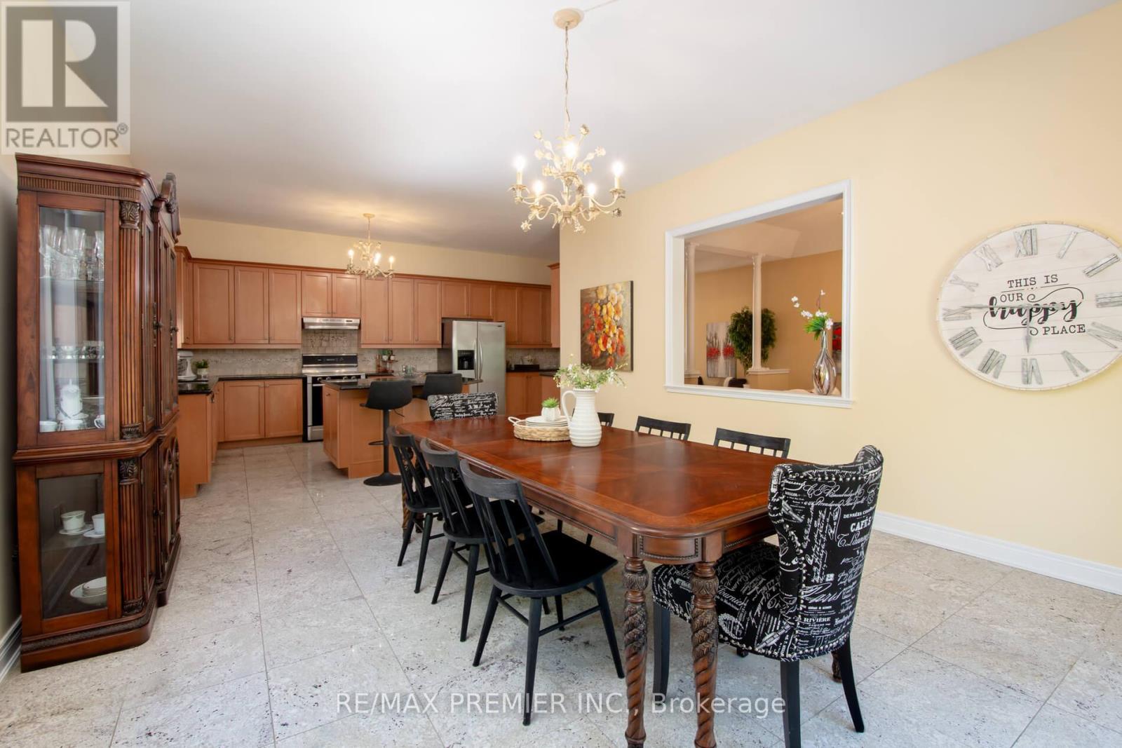 28 Timberwood Drive, Vaughan, Ontario  L0J 1C0 - Photo 18 - N12422051