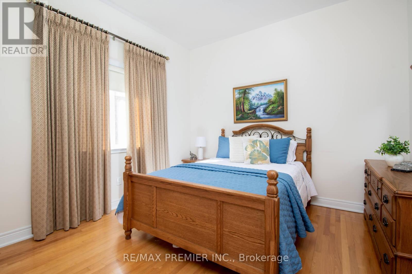 28 Timberwood Drive, Vaughan, Ontario  L0J 1C0 - Photo 23 - N12422051