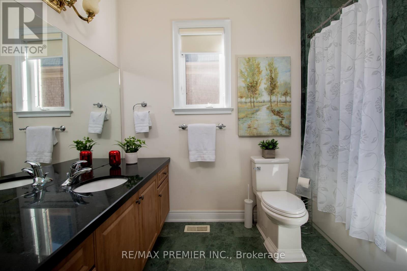 28 Timberwood Drive, Vaughan, Ontario  L0J 1C0 - Photo 25 - N12422051
