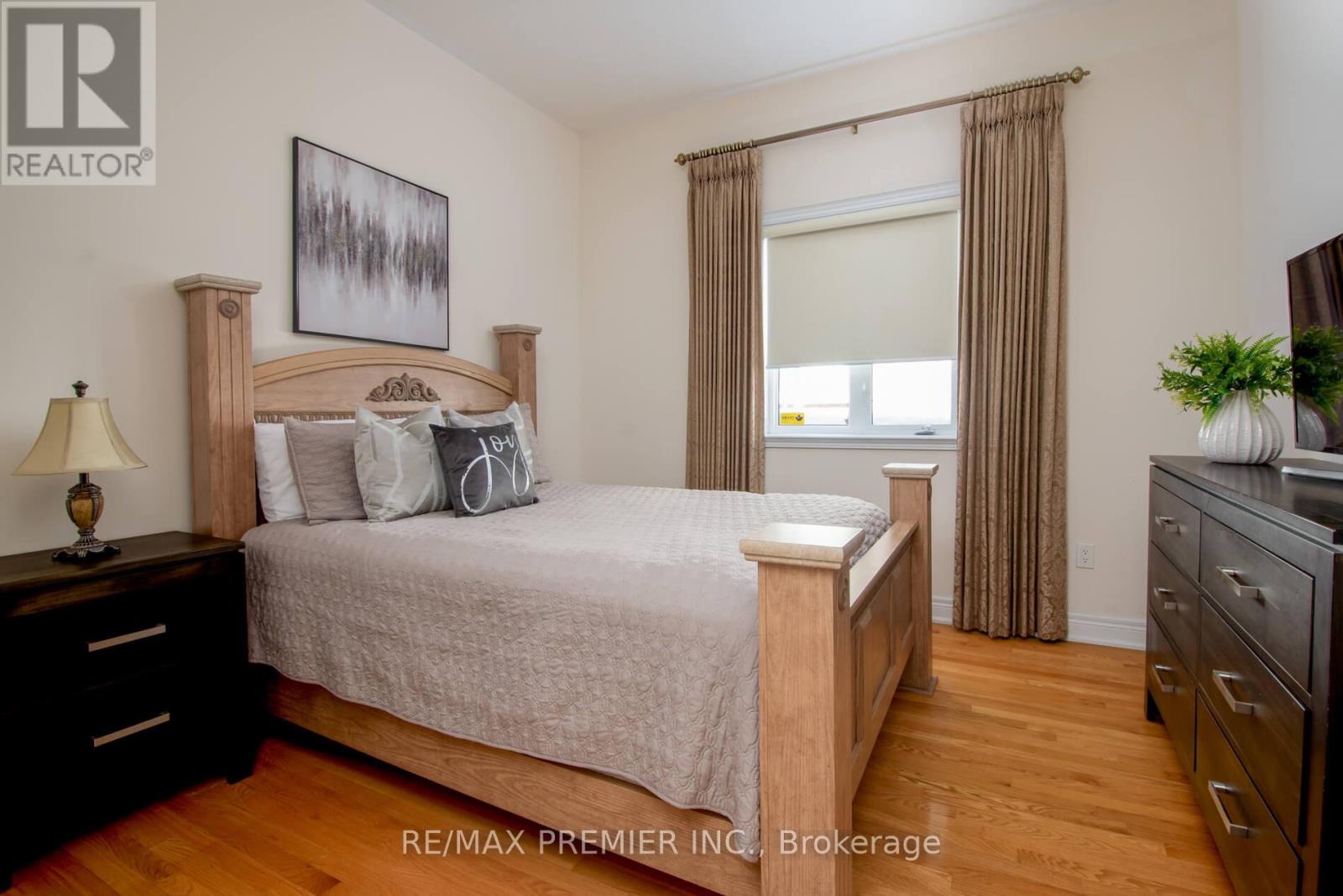 28 Timberwood Drive, Vaughan, Ontario  L0J 1C0 - Photo 26 - N12422051