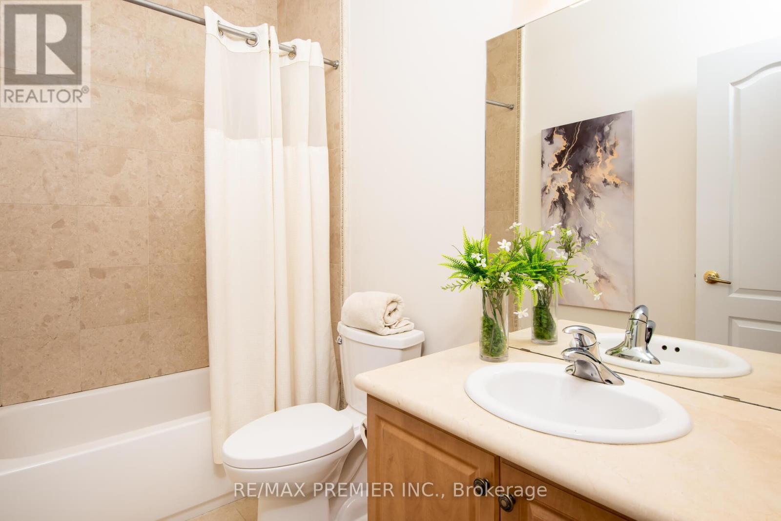 28 Timberwood Drive, Vaughan, Ontario  L0J 1C0 - Photo 27 - N12422051